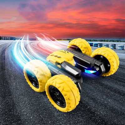 Luce LED ad alta velocità RC Car Nuova Drift Double Sided Stunt Car con telecomando e fonte di alimentazione elettrica